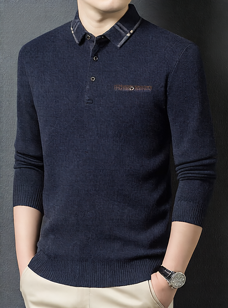 Collar inner layer of knitted sweater