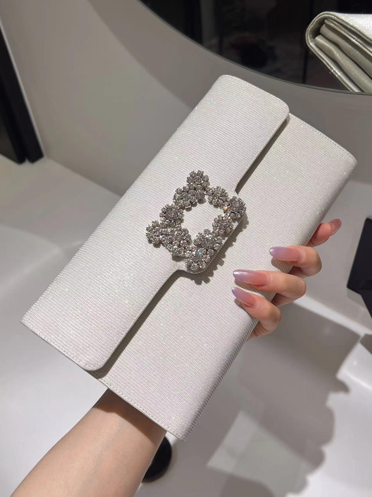 Elegant Sparkling Envelope Clutch Bag with Adjustable Chain