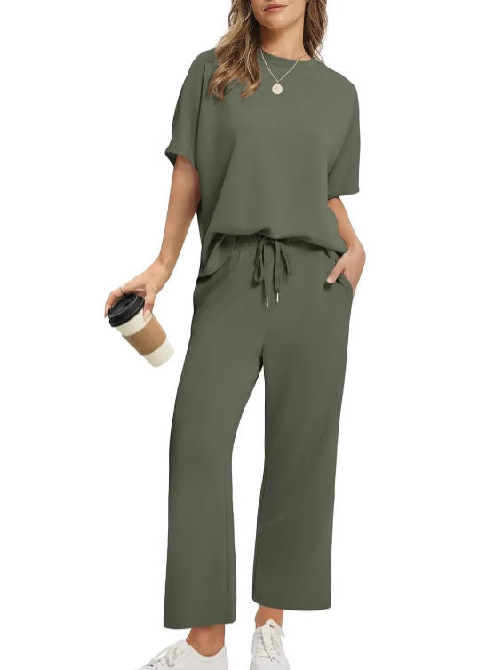 Women's short-sleeved three-quarter-length pants set