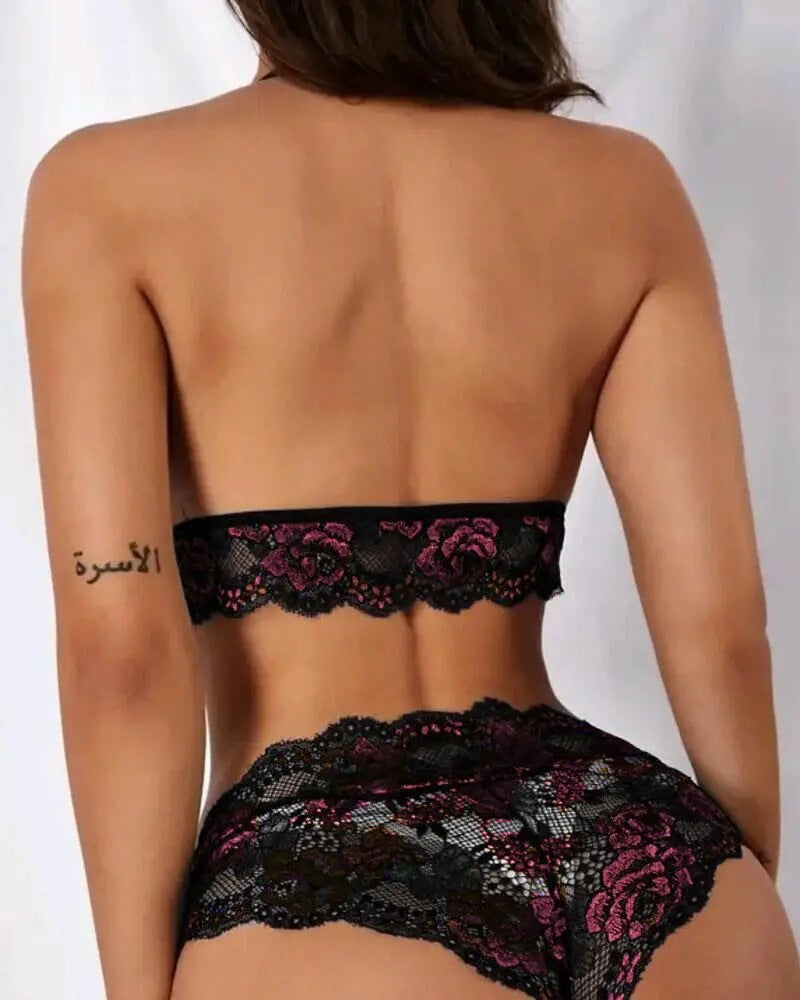 Two-piece lingerie set