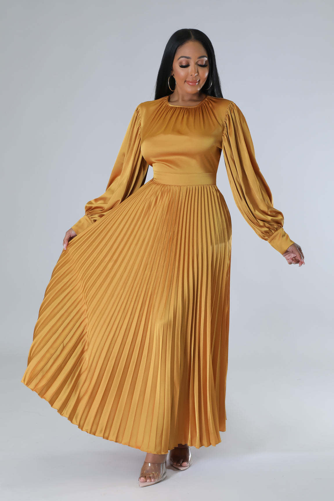 Pleated Round Neck Long Dress