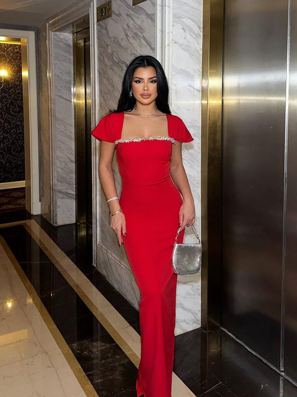 Elegant Diamond-Studded Bandage Dress for Formal Occasions